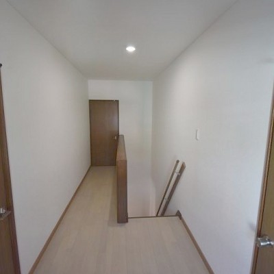 2階廊下です。2階には3部屋あります。