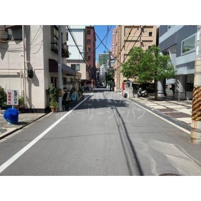 周辺はオフィスビルが多く仕事がしやすい環境です