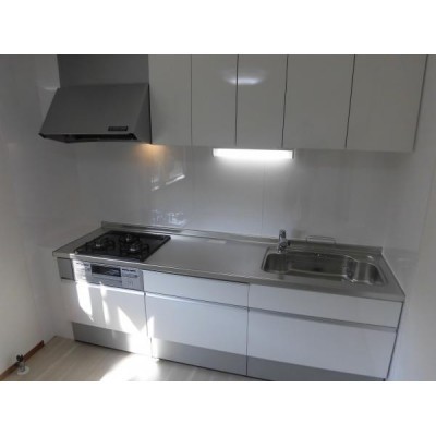 【リフォーム済】ダイニングキッチン7帖です。リクシル製のシス
