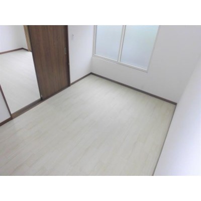 【リフォーム済】1階洋室6帖です。建具と内窓を新たに取付けま