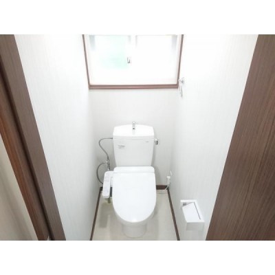 【リフォーム済】トイレはTOTO製の温水洗浄便座に新品交換し