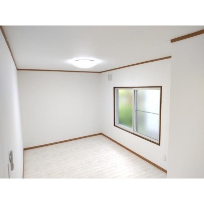 【リフォーム済】和室だった部屋はダイニングになります。畳を撤