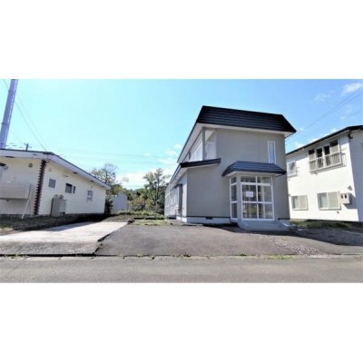 【リフォーム済】既存の外壁と屋根を清掃しました。玄関ドア新品
