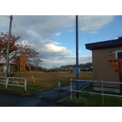 旭公園まで834m