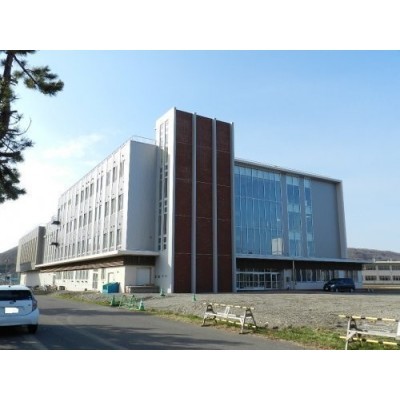 登別市立鷲別小学校まで977m