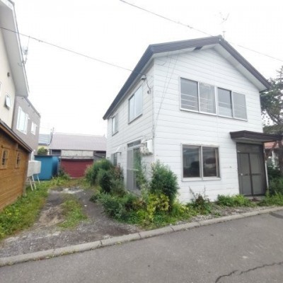 detached この地域の土地参考価格
北海道登別市富士町１丁目18-10