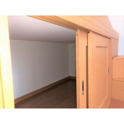 居室:1Fはフローリング 2Fは絨毯