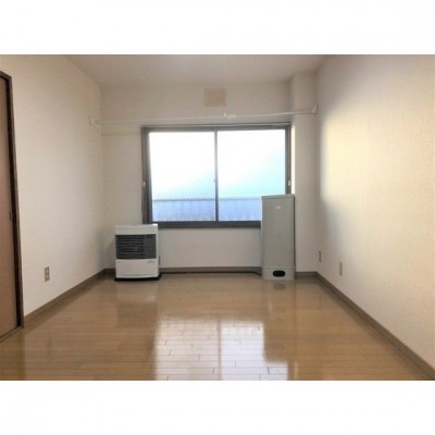 洋室6.8帖