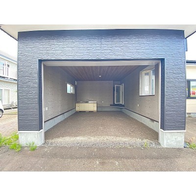ガレージ付きです!