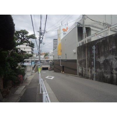 鈴蘭台駅西