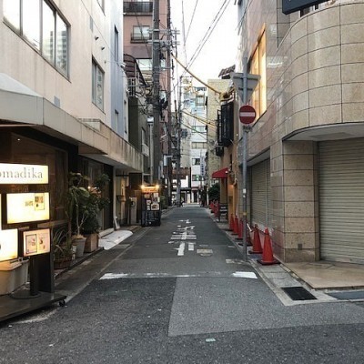 トアウエスト路地