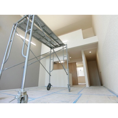 建築中の写真です