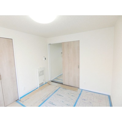 建築中の写真です