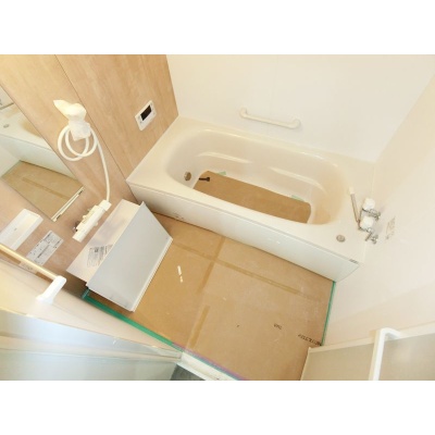 建築中の写真です