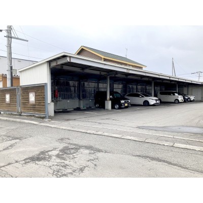 カーポト付き駐車場