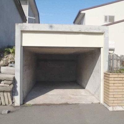 車庫(高さ注意)