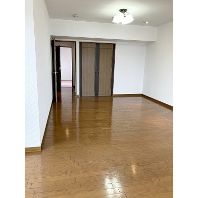 居間収納