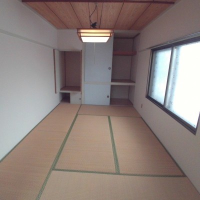 居間つづきの和室