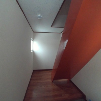 部屋は2階