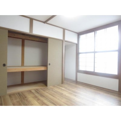 【2階南西側6.5畳洋室】和室から洋室へ間取り変更を行いまし