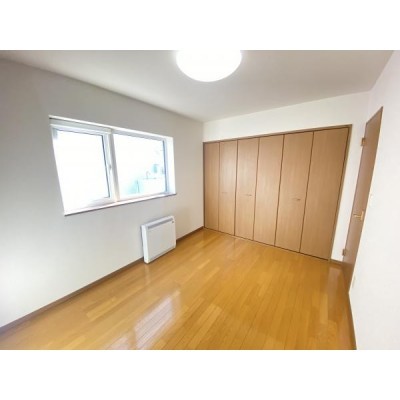 【リフォーム中】1階の洋室は6帖です。壁と天井クロス張替えを