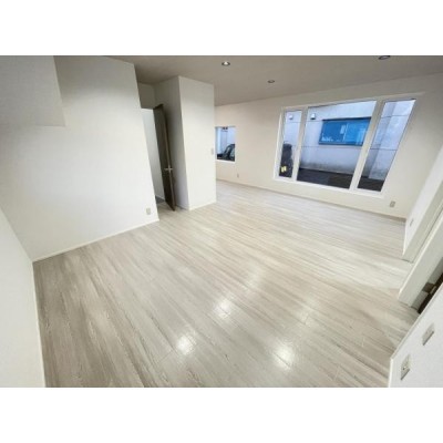 【リフォーム中】1階リビングです。クッションフロア張替え、天