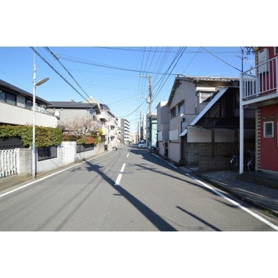 前面道路は幅員約7.94m。
