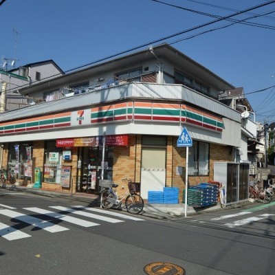 便利なコンビニまで徒歩約5分♪
