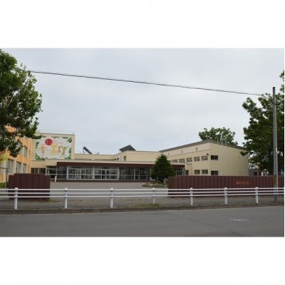 共栄小学校