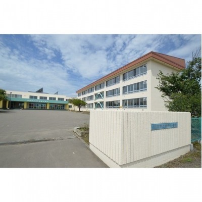 鳥取西中学校
