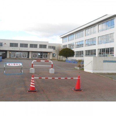 鶴野小学校