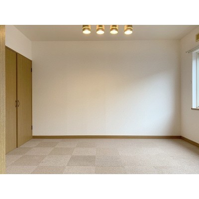 居間横洋室