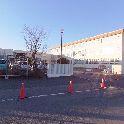 鶴野小学校