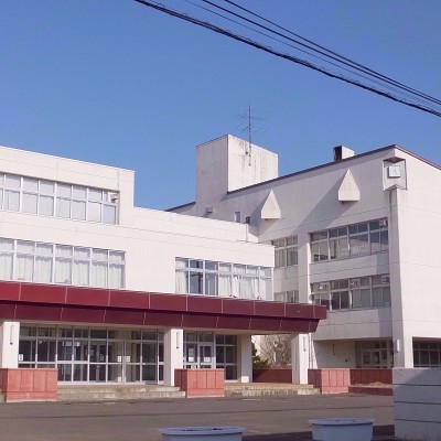 鳥取西中学校