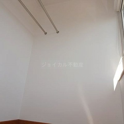 洗濯物を干したり収納したり