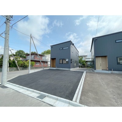 detached この地域の土地参考価格
北海道函館市東山1-7