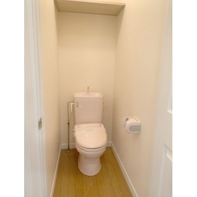 暖房便座付のトイレです♪