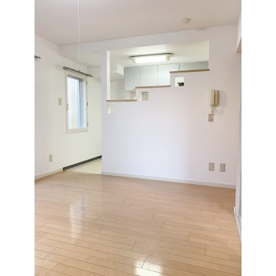 ※入居中につき別部屋画像となります。