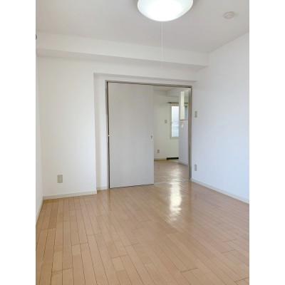 ※入居中につき別部屋画像となります。
