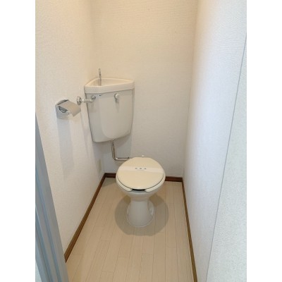 洋式トイレ完備♪