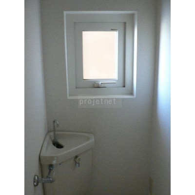 トイレ窓