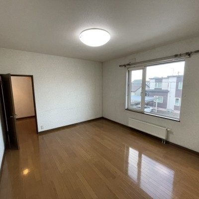 detached この地域の土地参考価格
北海道帯広市西六条南40-4-15