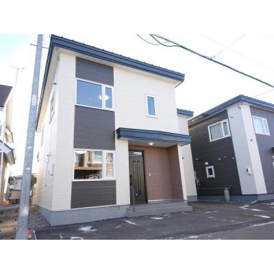 【リビング】リフォーム前写真。天井・壁のクロス交換、床のフロ