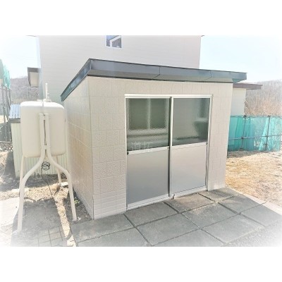 収納力たっぷりの物置があります