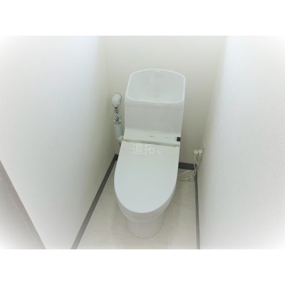 トイレは新品交換しています