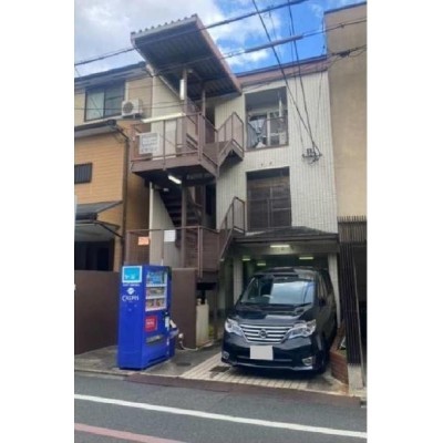 apartment 京都府京都市中京区衣棚通夷川下る竪大恩寺町
（詳細な所在地は不動産会社にお問合せください）