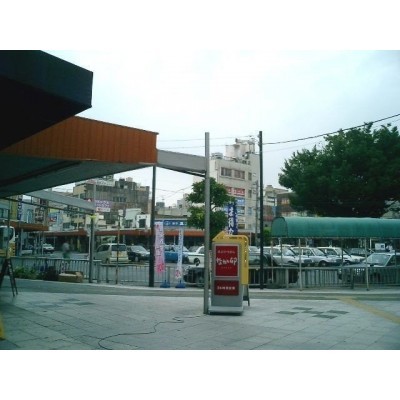 蕨駅西口駅前