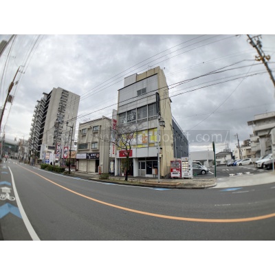 集中力が高まる2面採光。角部屋で叶える、理想のワークスタイル。🏢✨✍️