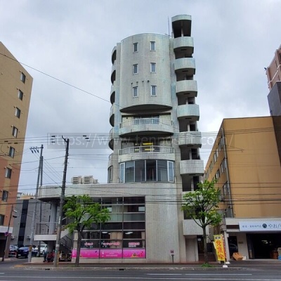 アーモンドビル