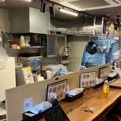中華料理店居抜き！設備充実！店内美装！